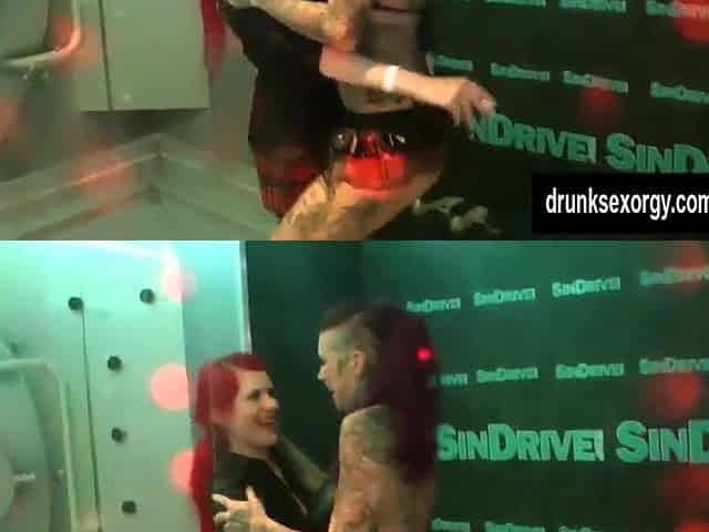 Bisex pornstars lick snatches and bang rods in group fuckfest