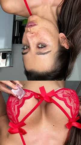 Big boobs milf masturbates with her dildo