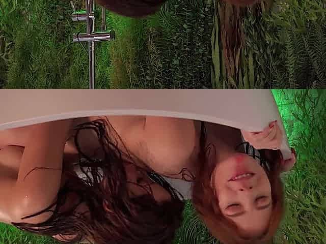 2 Breathtaking Sexy Angels Had Vehement Lesbo Sex in the Bathtub