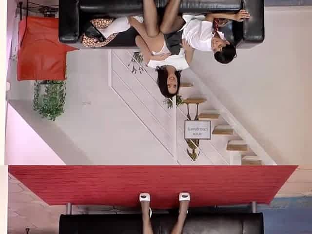 Pussylicking older seduces teen