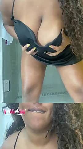 Hawt angel undressing in the washroom - FolgosaXxx peladinha in the bathroom