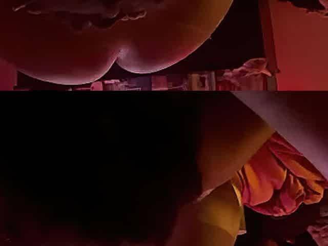 Thick Black Floozy Shaking butt whilst eating vagina