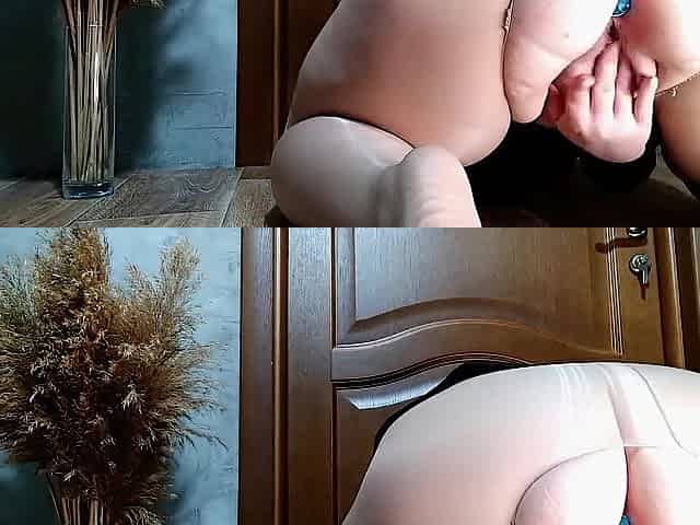 Aged mother I'd like to fuck Bangs Excited Vagina with Anal Plug in Constricted Butt