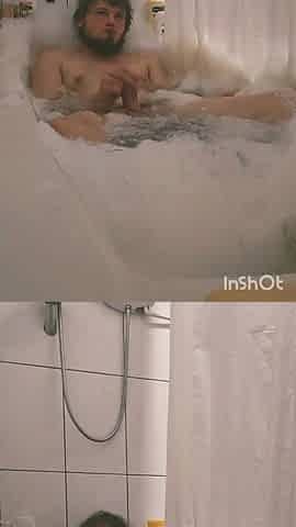 Jerking off D in Jacuzzi