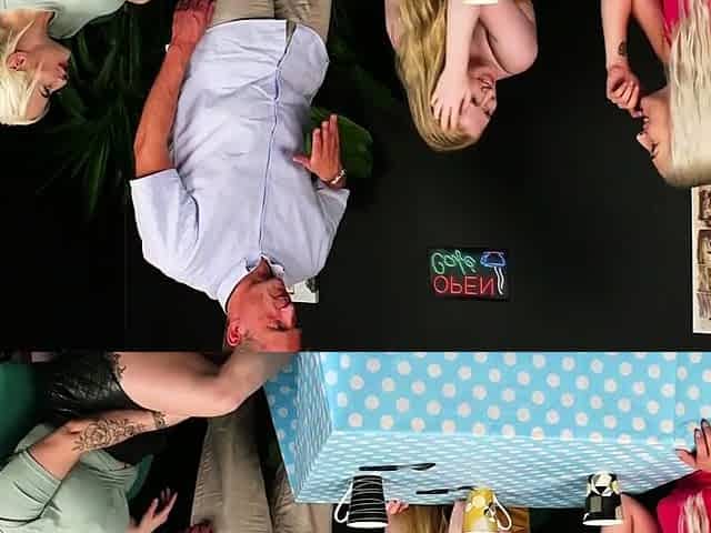 Pubilc amateur CFNM giving head