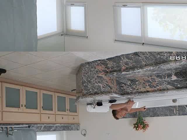 Maya Woulfe and Van Wylde have fun in bathtub