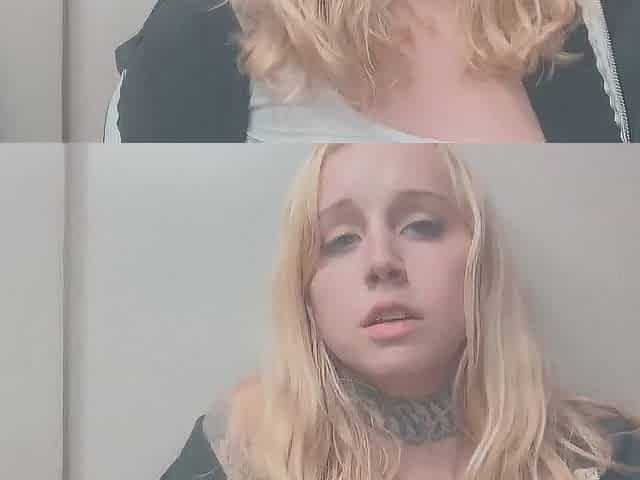 See THERAWHONEY Push Biggest Vibrator Inside Her Taut Vagina