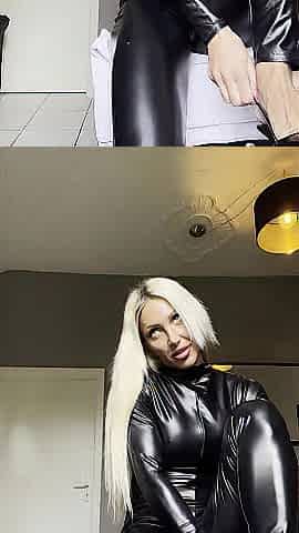 Mascular bodybuilder beauty in latex