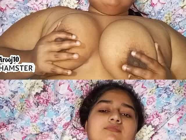Desi BBW Aunty Topless Tease Big Boobs Squeeze
