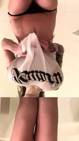Big boobs milf masturbates with her dildo
