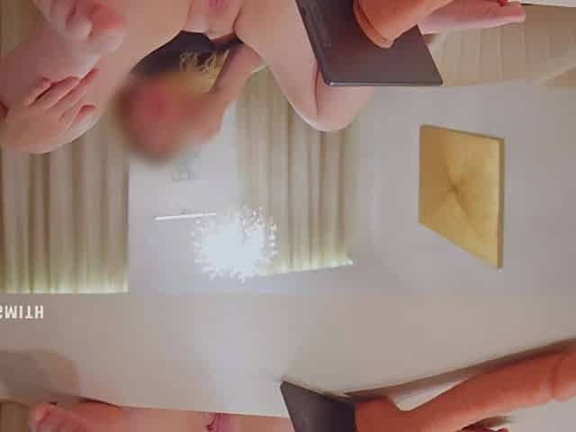 Thick Floozy Cums Watching Porn At The Table