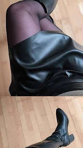 At home and in the garden - ebony hose and boots