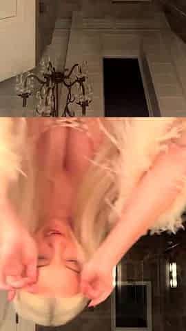 Big boobs webcam slut toys her asshole