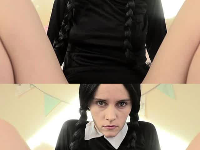 Cute amateur webcam teen girl toying pussy on webcam
