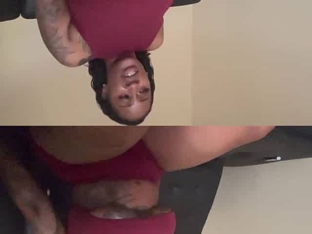 Hawt large ass mom going live and twerking!