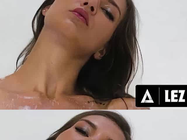 LEZ BE BAD - Pervert Isa Bella Caught Peeping On Hawt Neighbour Jewel Diamant Showering In Her Abode