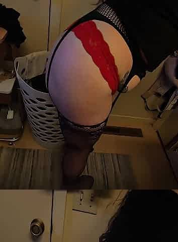 MisssKittie Sways Thighs In Fishnet Blaze