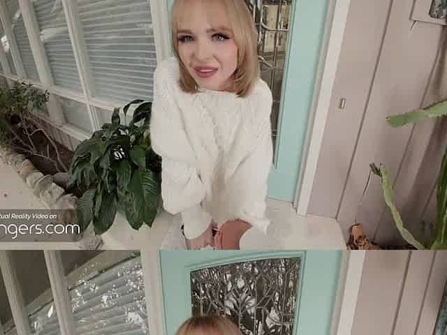 VR Bangers: Golden-haired Honey In Nylons Gives A Blowgob By The Fire In Cozy Cabin pt.two