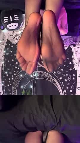 Maitresse Madelines solo foot fetish POV