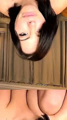 Big boob brunette masturbates on webcam