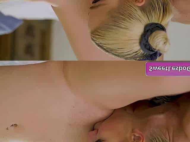 Cherry Kiss, Victoria Voxxx - Licking Lesbian babes