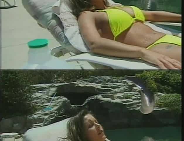 The Pussy Satisfied in the Pool