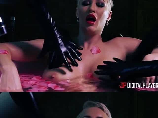 Ryan Keely And Bonnie Rotten - Milf Lesbos And Amazing Sex