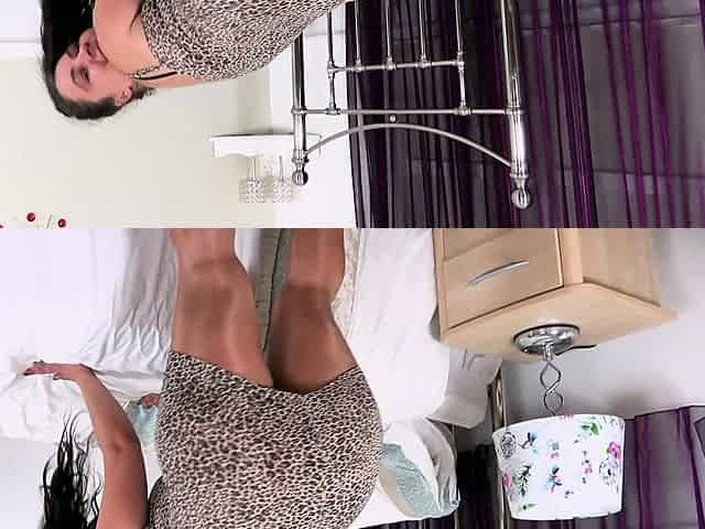 Mature milf Christina Santes shows hairy muff