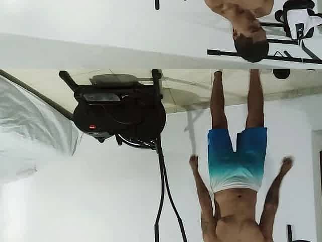 Threesome Con El Hijastro Y El Marido Esposa Puta Adicta A La Verga Folla En Medio De Sus Ejercicios