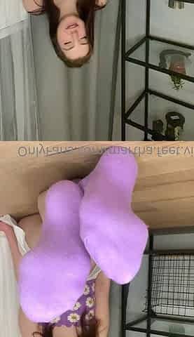 Young amateur teen in solo masturbation getting kinky