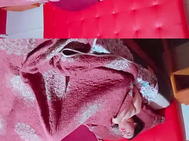 I Surprised My Stepmother By Hiding Me Under The Sheets Of Her Bed, To Fuck Hard