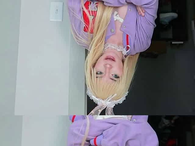 Small titted blond pornstar Samantha Ryan