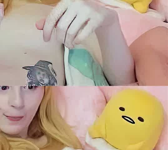 Close up teen masturbation