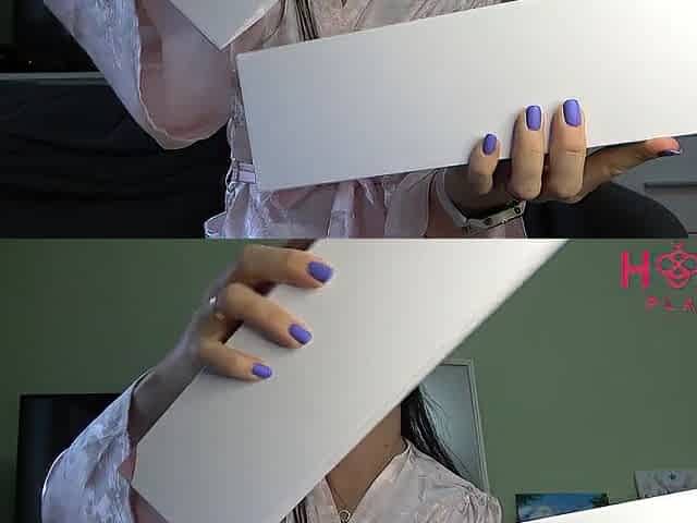 Unpacks and tests the Empress dildo from Hottie Play Box