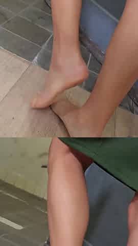 Sexy Teen Footgirl Andrea