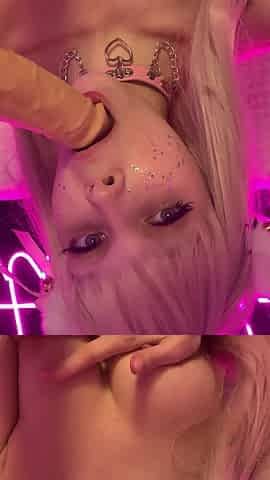 Wet Lips on Toy