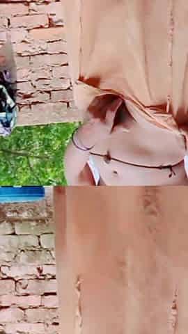 The Neighbor Saw Me Taking a Bath, Showing My Friend Dancing and Masturbating Together