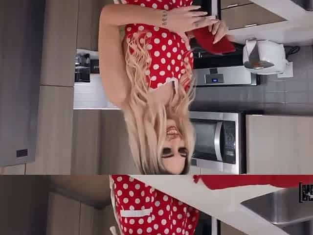 Charles Dera And Delilah Day In Cookies And Pussy Of Horny