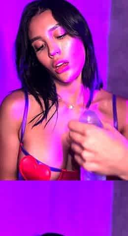 fake tits Hanna Miller porn pic