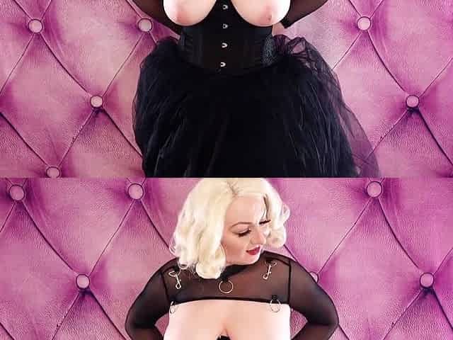 Wearing Corset Selfie Video Of Blonde Pin Up Milf Arya