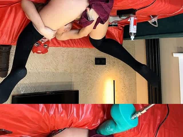 Blonde amateur gives webcam show with toys