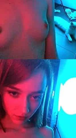 Horny amateur web cam teen girl takes a toy deep inside