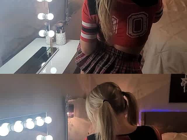 Horny Cheerleader Uses Fuck Machine