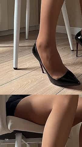 Heel Tease in Sheer Pantyhose