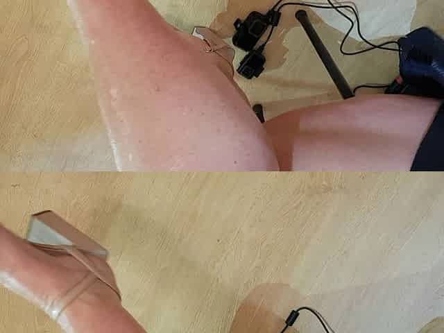 Tapping whit beige straps.