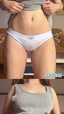 Cute hotty masturbating - Maiskiii