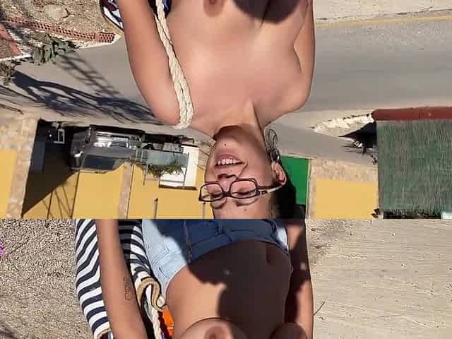 Follower Touches My Pussy On The Beach And Masturbates It