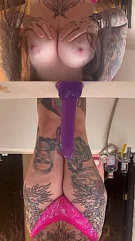 Thick tattooed large booty mother i'd like to fuck rides vibrator bouncing oiled booty til that babe squirts