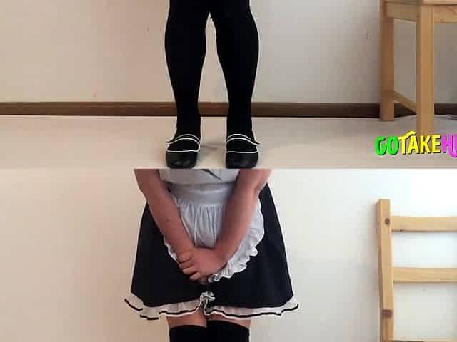 Cosplay Japanese Maid Pees in HD Homemade Video