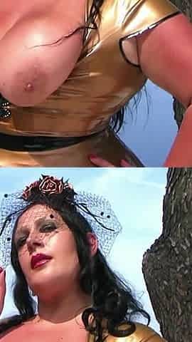 A BBW Dream in Gold
